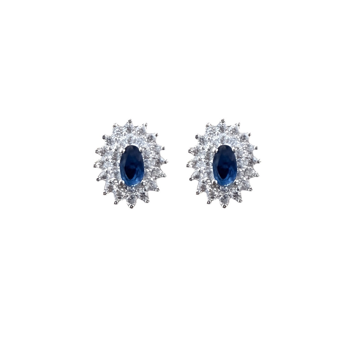 Suriye Studs